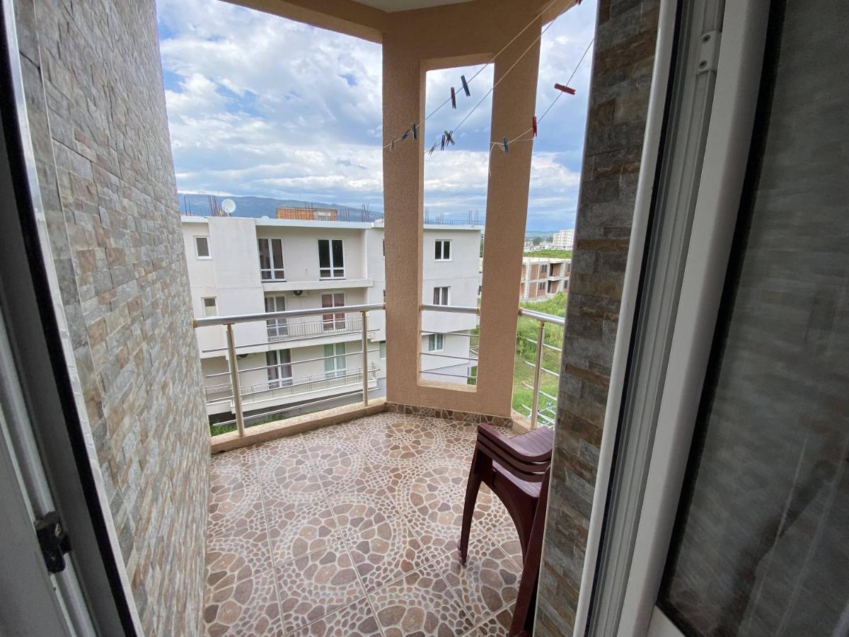 Guest House Koliqi - Hotel & Apartments Улцинь Екстер'єр фото