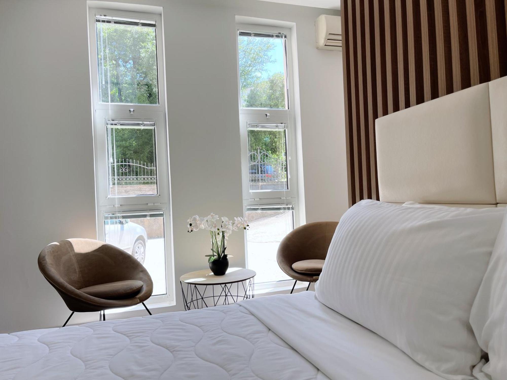 Guest House Koliqi - Hotel & Apartments Улцинь Екстер'єр фото