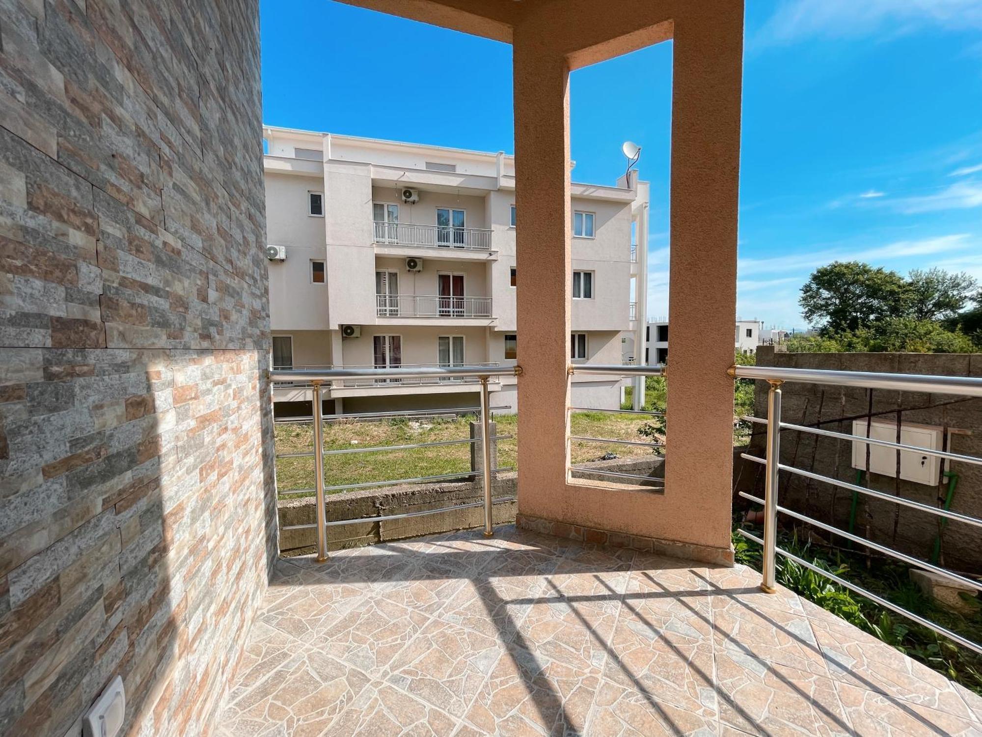 Guest House Koliqi - Hotel & Apartments Улцинь Екстер'єр фото